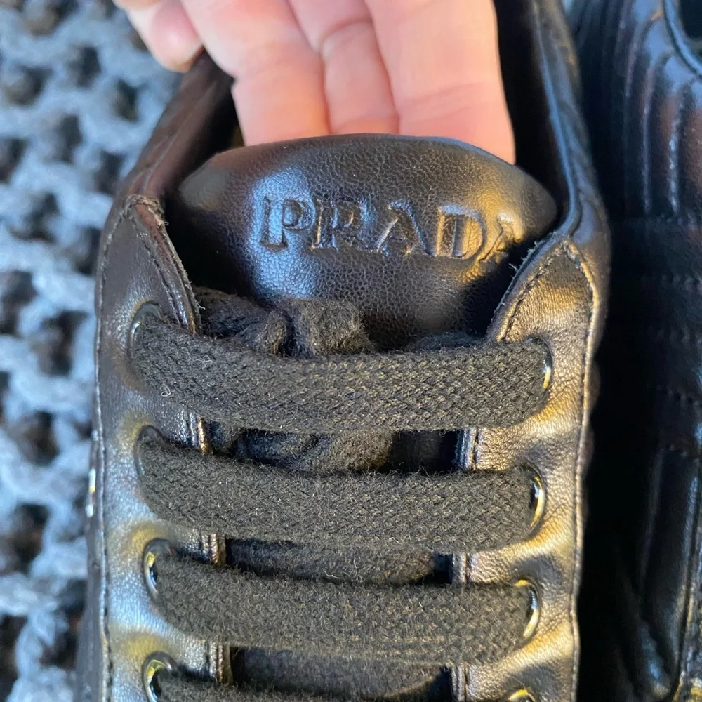 WORN ONCE PRADA 37 LEATHER QUILTED SNEAKERS NEXT TO NEW - Picture 8 of 13